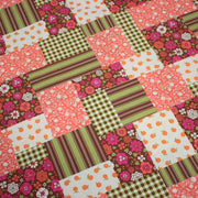 Tissu cotonnade motif patchwork imprimé floral et multicolore, tons roses, verts marrons, écrus - OEKO - TEX STANDARD 100 - TissusPapi.com