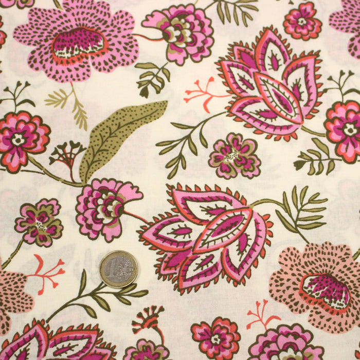 Tissu cotonnade écru aux fleurs indiennes roses et vert kaki - OEKO-TEX STANDARD 100