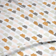 Tissu popeline coton rose bleu ciel aux nuages roses, gris et ocres - TissusPapi.com