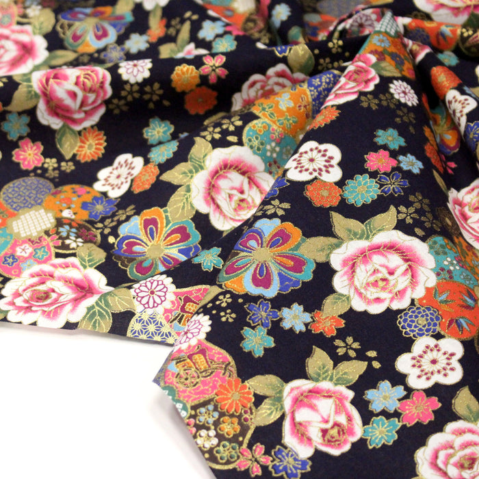 Tissu cotonnade motifs japonais traditionnels : fleuris multicolores, fond bleu ou rouge - COLLECTION JAPON DORÉ