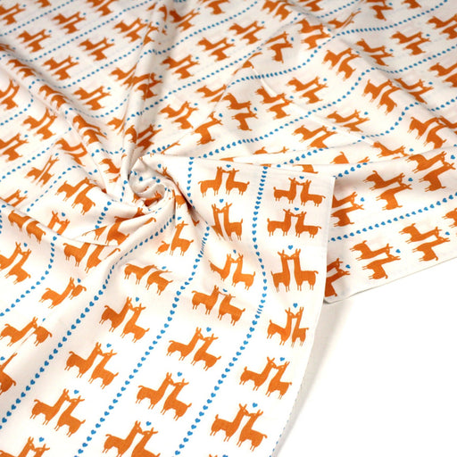 Tissu popeline coton blanc aux lamas oranges et coeurs bleus - TissusPapi.com