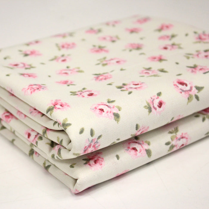 Tissu motif britannique écru aux petites fleurs roses - COLLECTION MAYFAIR