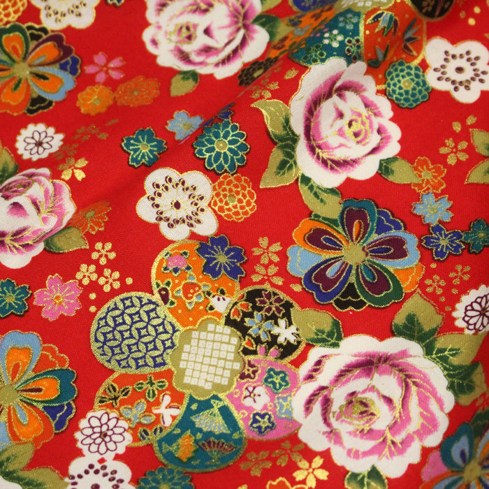 Tissu cotonnade motifs japonais traditionnels : fleuris multicolores, fond bleu ou rouge - COLLECTION JAPON DORÉ