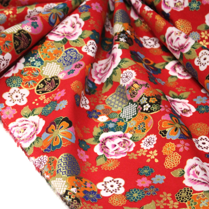 Tissu cotonnade motifs japonais traditionnels : fleuris multicolores, fond bleu ou rouge - COLLECTION JAPON DORÉ