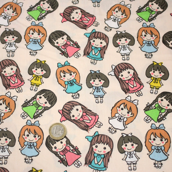 Tissu popeline coton aux petits filles façon bande dessinée - TissusPapi.com