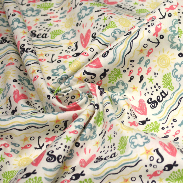 Tissu popeline coton I LOVE THE SEA, écru aux motifs marins multicolores - TissusPapi.com