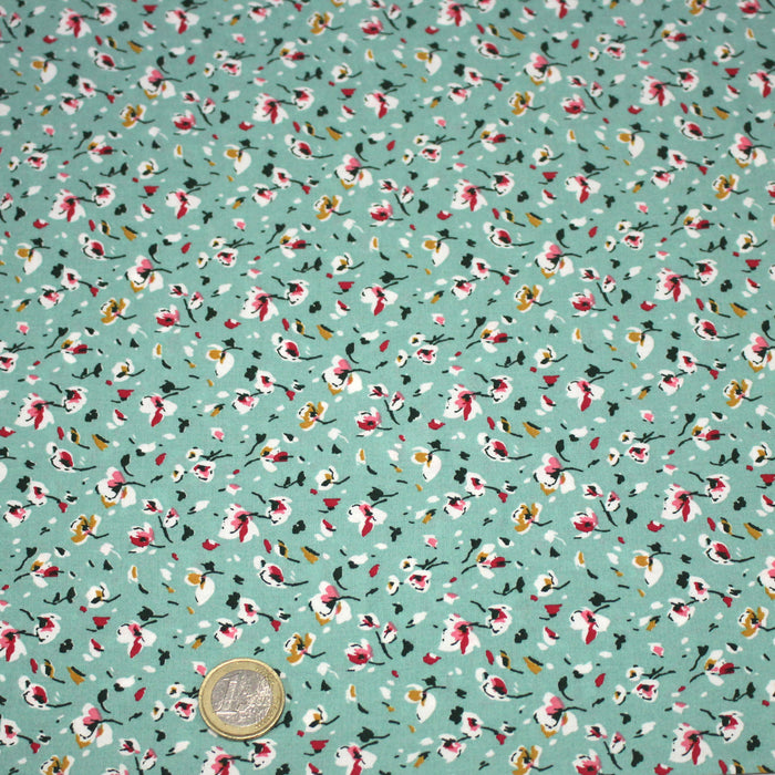 Tissu popeline de viscose bleu d'eau aux fines fleurs blanches et rose - Fabrication française - OEKO-TEX