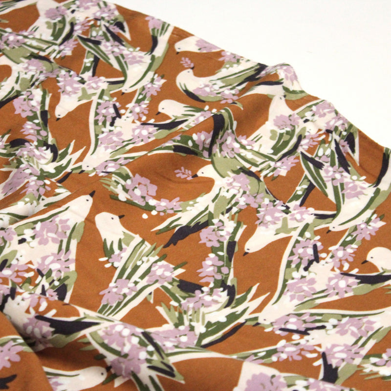 Tissu Viscose fluide OIZEA rouille aux oiseaux et fleurs parme - OEKO - TEX STANDARD 100 - TissusPapi.com