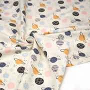 Tissu popeline coton LES PLANETES bleues, roses, oranges, fond écru - TissusPapi.com