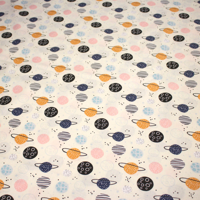 Tissu popeline coton LES PLANETES bleues, roses, oranges, fond écru - TissusPapi.com