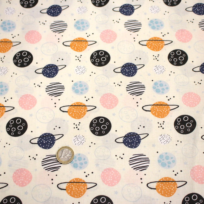 Tissu popeline coton LES PLANETES bleues, roses, oranges, fond écru - TissusPapi.com