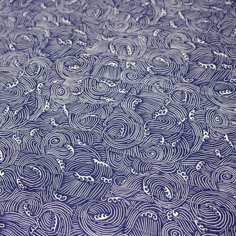 Tissu matelassé Vagues japonaises bleues & blanches, Hokusai - OEKO - TEX - TissusPapi.com