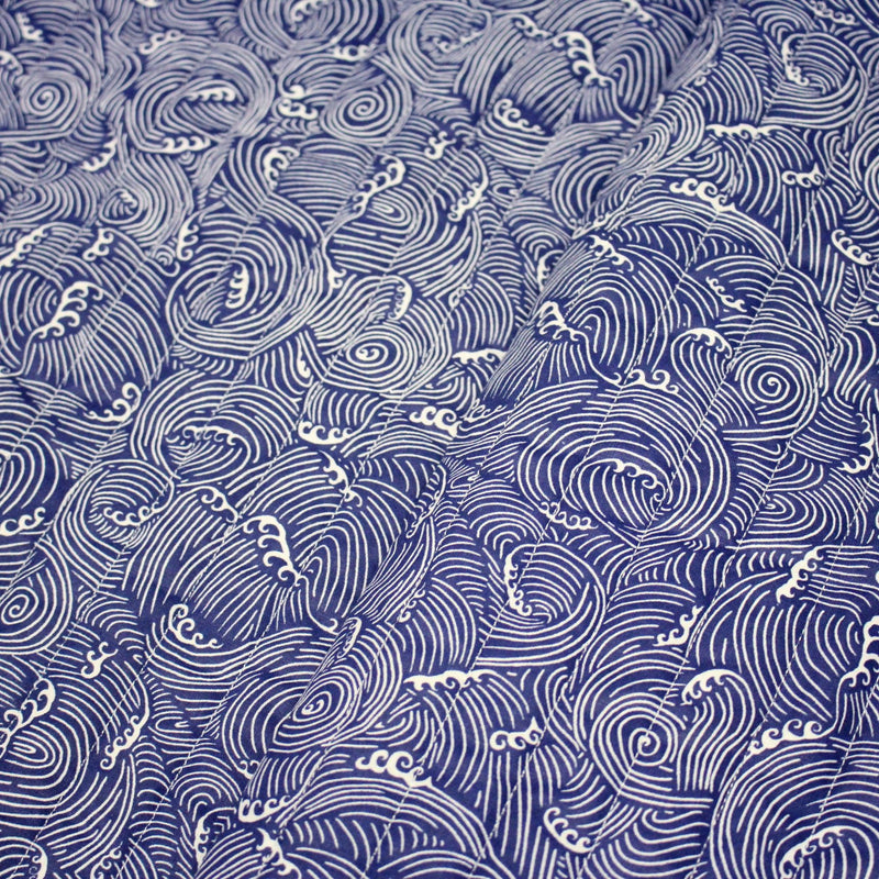 Tissu matelassé Vagues japonaises bleues & blanches, Hokusai - OEKO - TEX - TissusPapi.com