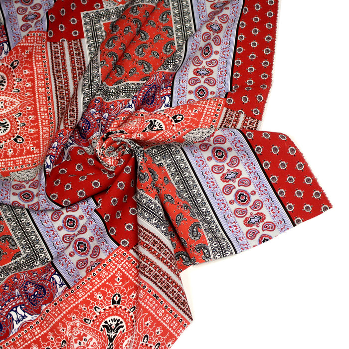Tissu viscose fluide motif indien cachemire BANDANA rouge - Fabrication française