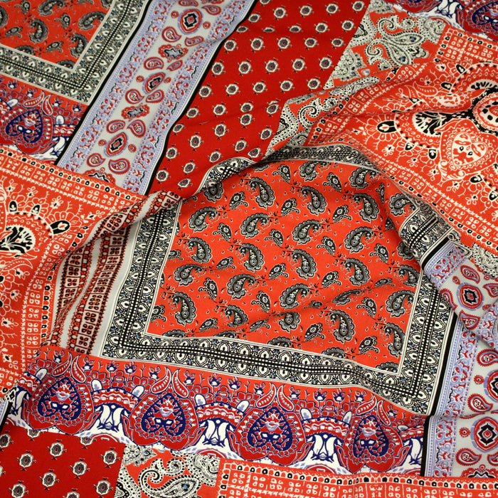 Tissu viscose fluide motif indien cachemire BANDANA rouge - Fabrication française