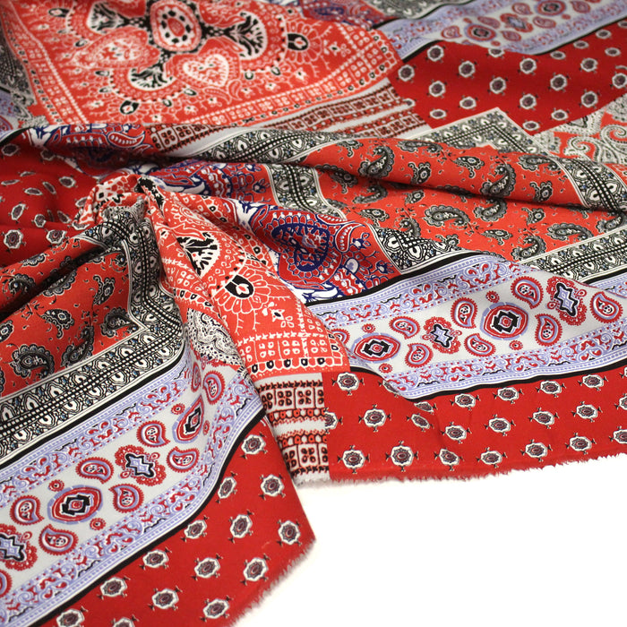 Tissu viscose fluide motif indien cachemire BANDANA rouge - Fabrication française