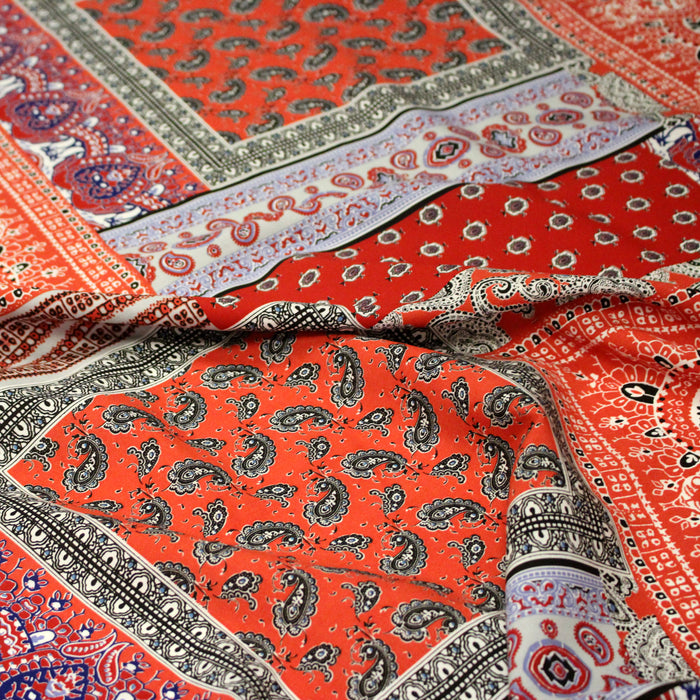 Tissu viscose fluide motif indien cachemire BANDANA rouge - Fabrication française