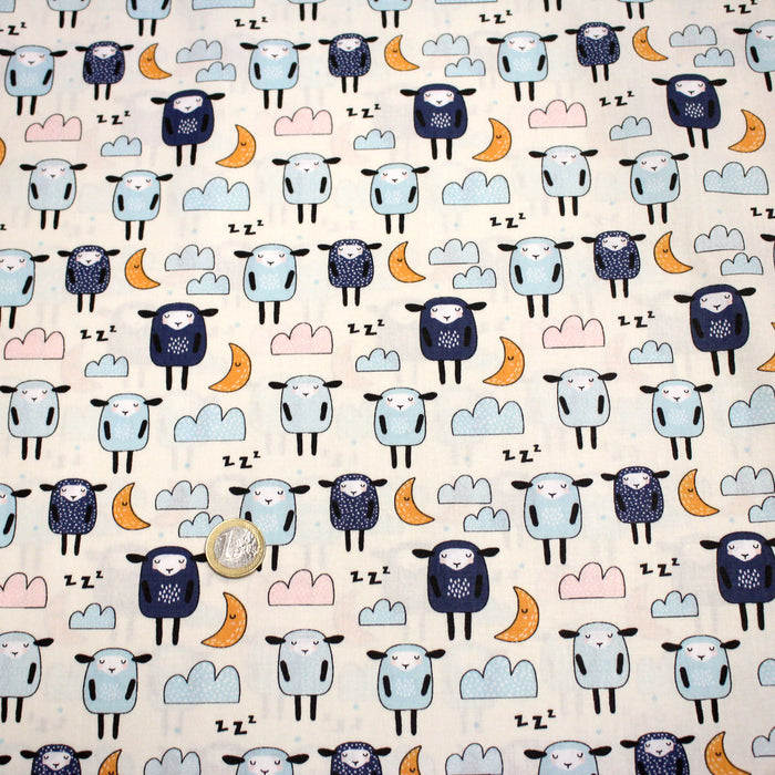 Tissu popeline coton Les montons font dodo, tons écrus bleus oranges - TissusPapi.com