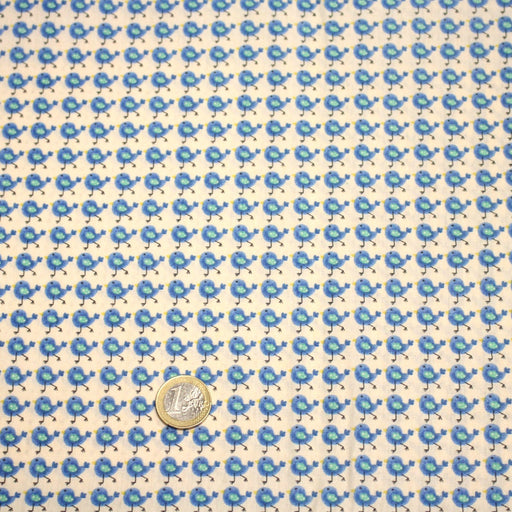 Tissu popeline coton Le petit oiseau bleu, fond écru - TissusPapi.com