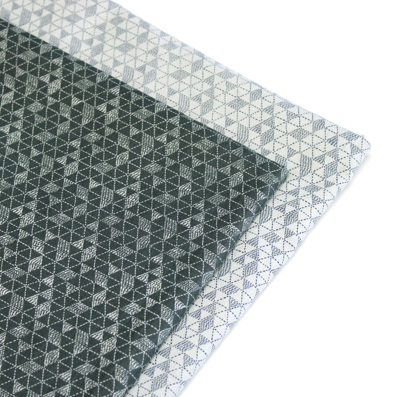 Tissu cotonnade motif japonais UROKO : gris ardoise / gris bleu clair