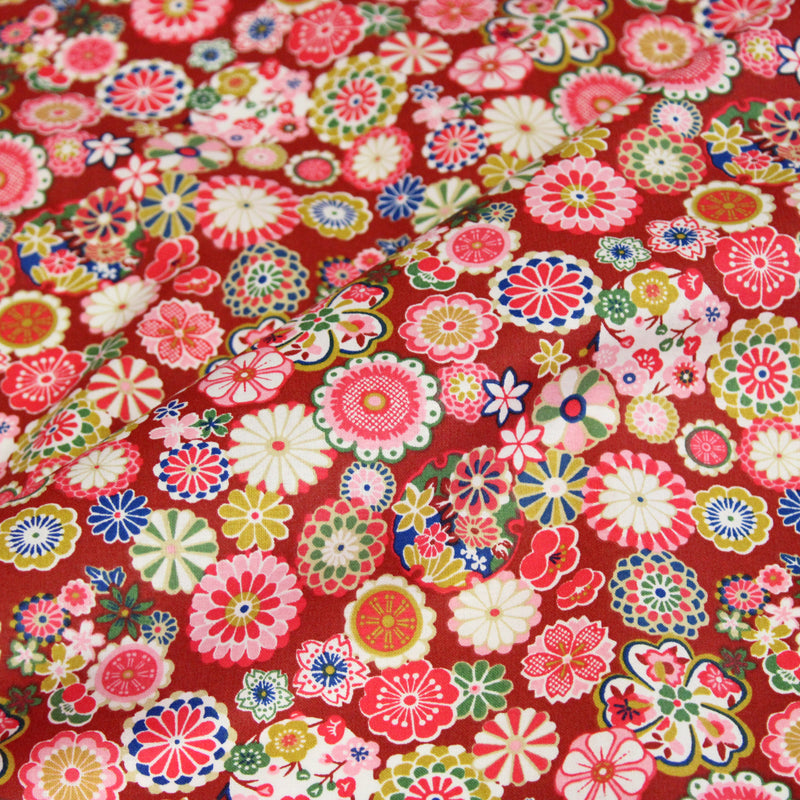 Tissu cotonnade fleuri japonais rouge carmin aux fleurs multicolores - OEKO-TEX STANDARD 100