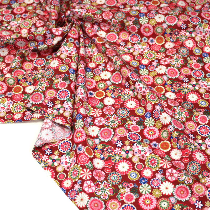 Tissu cotonnade fleuri japonais rouge carmin aux fleurs multicolores - OEKO-TEX STANDARD 100