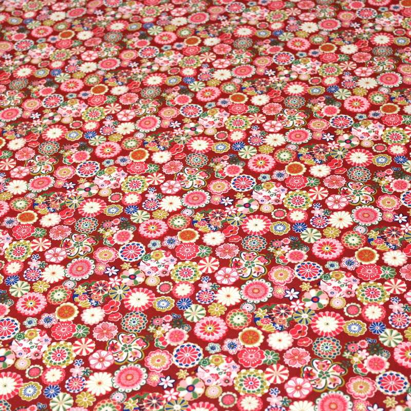 Tissu cotonnade fleuri japonais rouge carmin aux fleurs multicolores - OEKO-TEX STANDARD 100