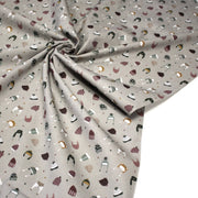 Tissu coton NOËL gris aux chapeaux, bonnets et chapkas - OEKO - TEX - TissusPapi.com