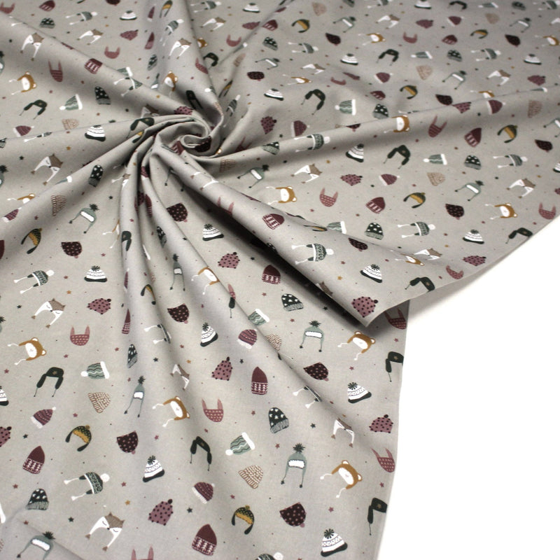 Tissu coton NOËL gris aux chapeaux, bonnets et chapkas - OEKO - TEX - TissusPapi.com