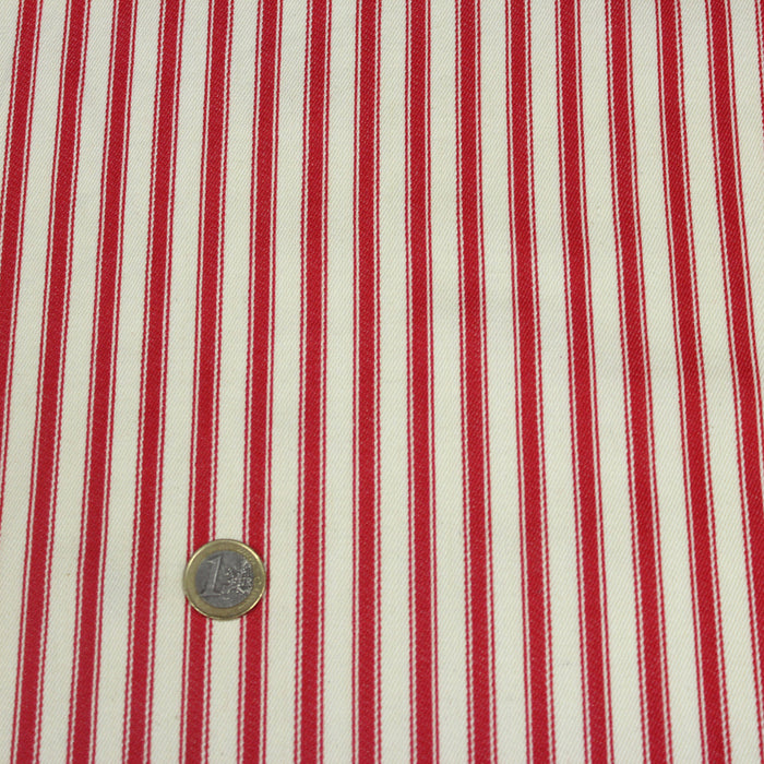 Tissu toile à matelas de coton CARNAC aux rayures rouges, fond écru