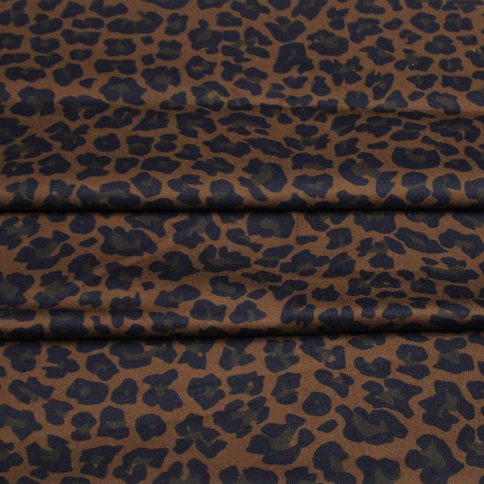 Tissu gabardine de coton LEOPARD tons marron chocolat - OEKO-TEX