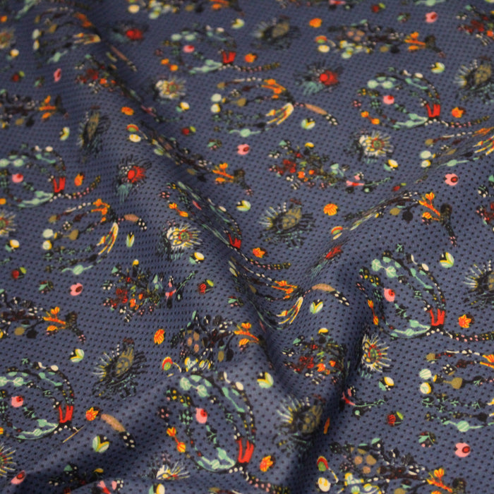 Tissu popeline coton bleu aux fins pois noirs et fines fleurs multicolores - TissusPapi.com
