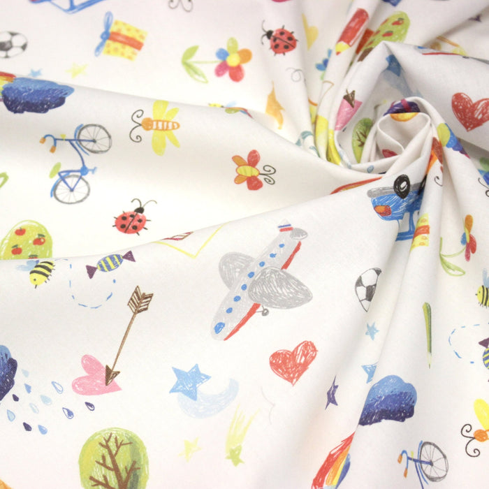 Tissu cotonnade aux DESSINS D'ENFANT multicolores, fond blanc - TissusPapi.com