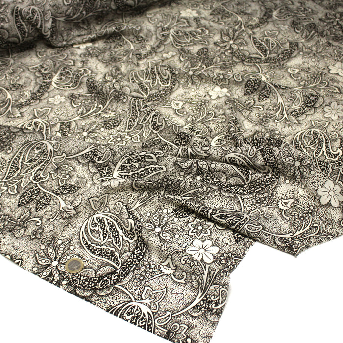 Tissu viscose fluide écru aux fleurs indiennes noires - COLLECTION KALAMKARI