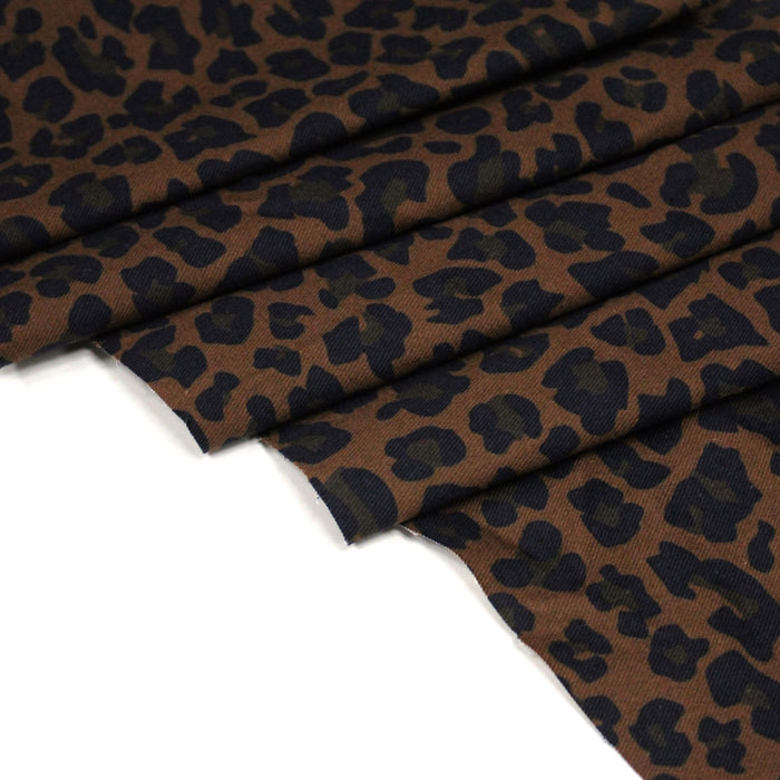 Tissu gabardine de coton LEOPARD tons marron chocolat - OEKO-TEX