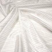 Tissu doublure de polyester blanc cassé à fines rayures noires - TissusPapi.com