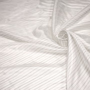 Tissu doublure de polyester blanc cassé à fines rayures noires - TissusPapi.com
