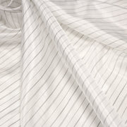 Tissu doublure de polyester blanc cassé à fines rayures noires - TissusPapi.com