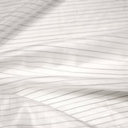 Tissu doublure de polyester blanc cassé à fines rayures noires - TissusPapi.com