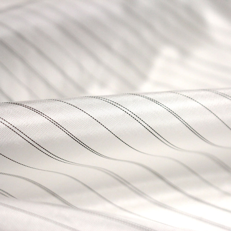 Tissu doublure de polyester blanc cassé à fines rayures noires - TissusPapi.com