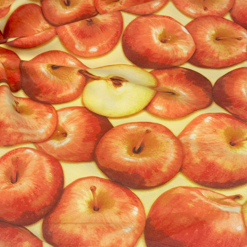 Tissu gabardine coton imprimée aux pommes oranges et jaunes - TissusPapi.com