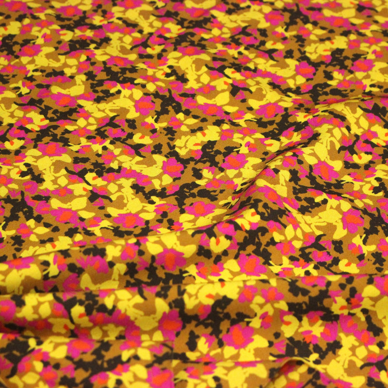 Tissu Viscose fluide MAKIA, floral jaune et rose, fond ocre - STANDARD 100 OEKO - TEX - TissusPapi.com