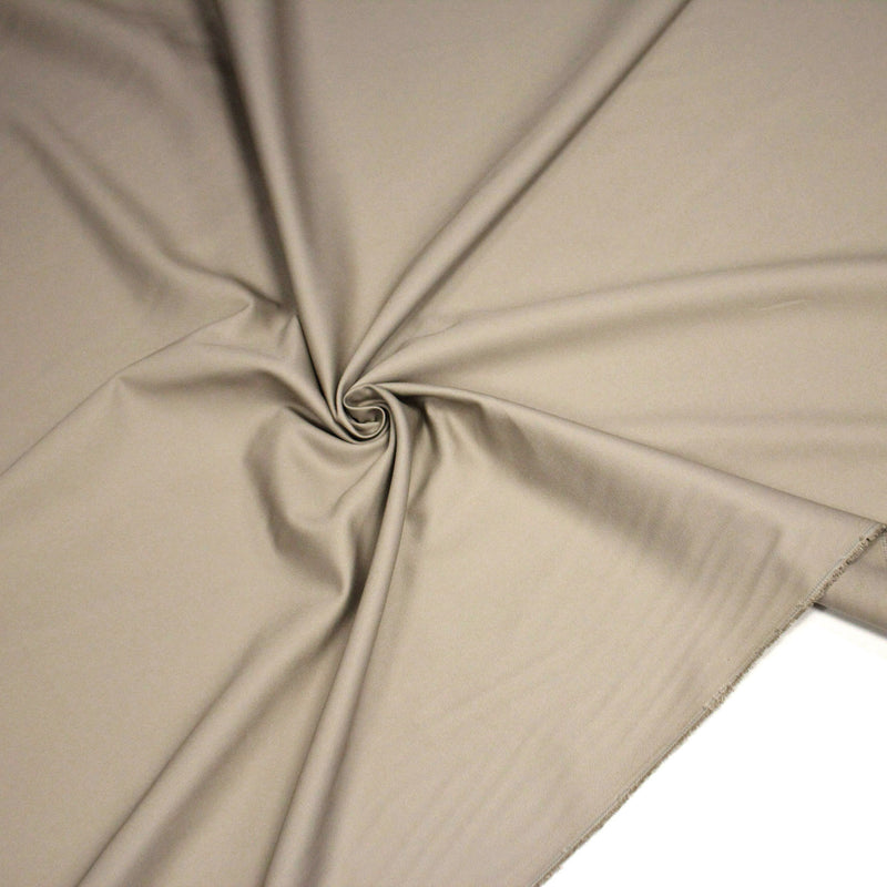 Tissu gabardine polycoton couleur beige sable trench 275gr/m2 - TissusPapi.com