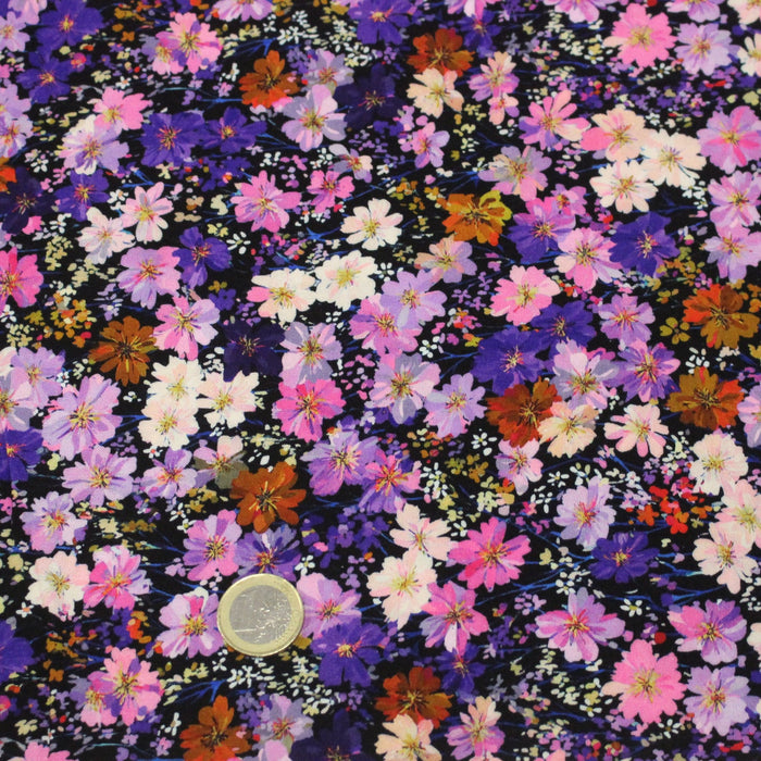 Tissu Viscose fluide ZATA floral parme et violet fond noir – STANDARD 100 OEKO - TEX - TissusPapi.com