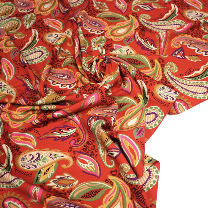 Tissu Viscose fluide ANJALI motif cachemire multicolore fond rouge – STANDARD 100 OEKO - TEX - TissusPapi.com