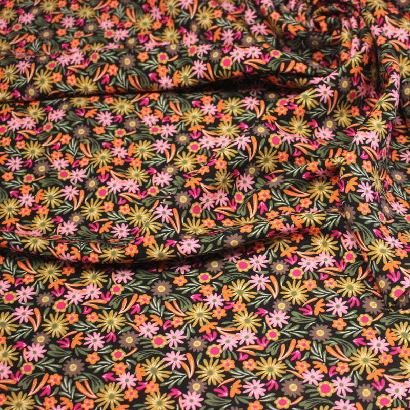 Tissu Viscose fluide JOLI petit fleuri rose ocre vert fond noir – STANDARD 100 OEKO - TEX - TissusPapi.com