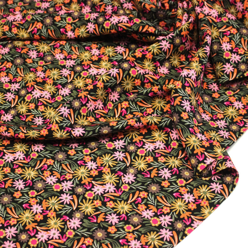 Tissu Viscose fluide JOLI petit fleuri rose ocre vert fond noir – STANDARD 100 OEKO - TEX - TissusPapi.com