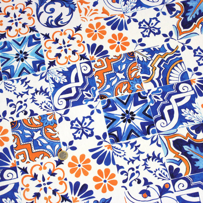 Tissu popeline de coton AZULEJOS aux carreaux de faïence bleu roi, orange & blanc - tissuspapi