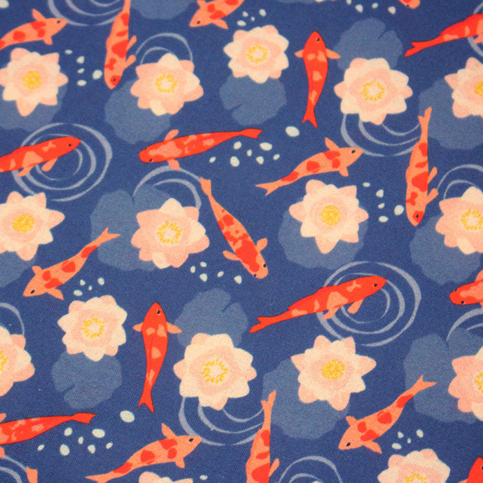 Tissu cotonnade motif japonais KOï aux poissons carpes koï & nénuphars, fond bleu roi - OEKO-TEX