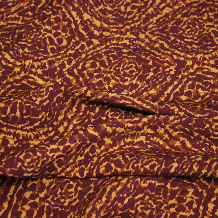 Tissu Viscose fluide ASSA arabesques rouge bordeaux fond ocre – STANDARD 100 OEKO-TEX